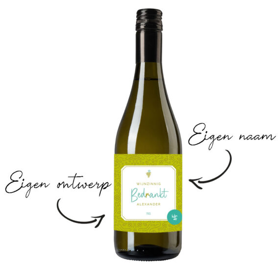 Witte wijn met eigen etiket
